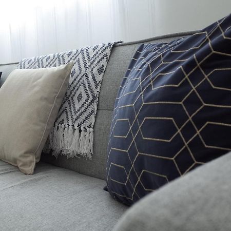 1 Bedroom Apartment With Free Parking เวย์มัธ ภายนอก รูปภาพ